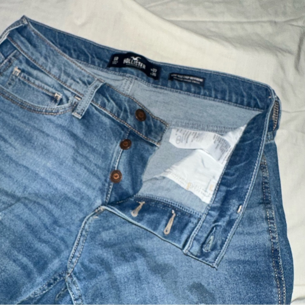 Hollister Low-Rise Crop Boyfriend “Hollister Vintage Stretch” Distressed Jeans - Picture 15 of 16